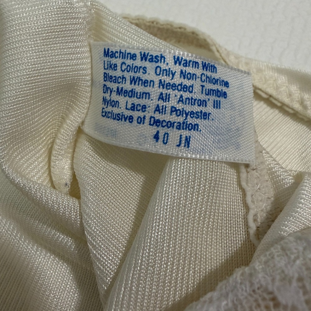 Vintage Coquette Full Slip Lace Trim Antron III Ballet Nylon Bridal Ivory - Picture 11 of 12